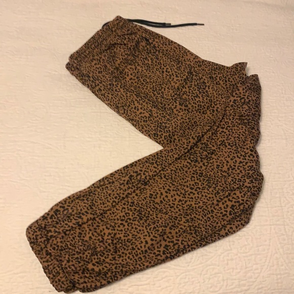 Leopard Jogger Pants by Knox Rose™ Medium - Picture 6 of 10